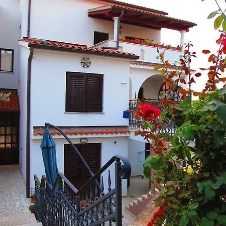 Milan Apartment Vinkuran